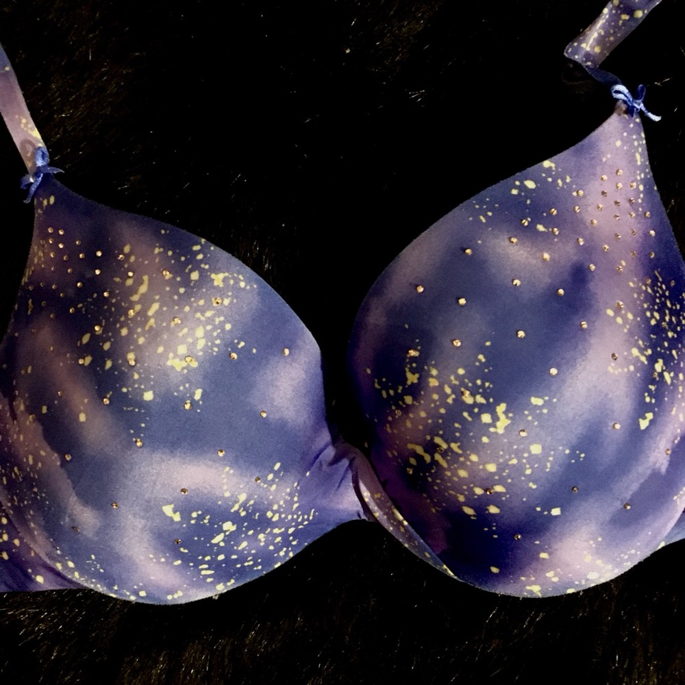 3/$18-Victoria’s Secret bra-Size 34-B